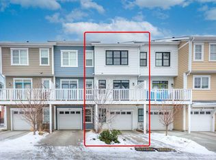 40 SE Sherwood Row NW, Calgary, AB T3R0X1