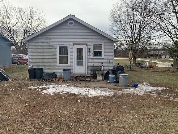 4th image of 670 1st Ave