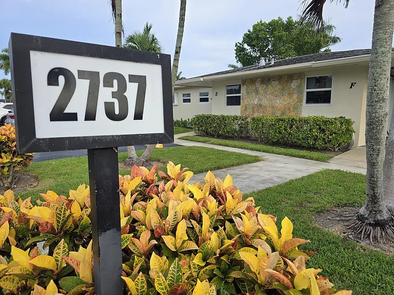 2737 Emory Dr E #D — Photo 11