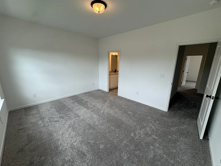147 Rosebush Ln — Photo 9