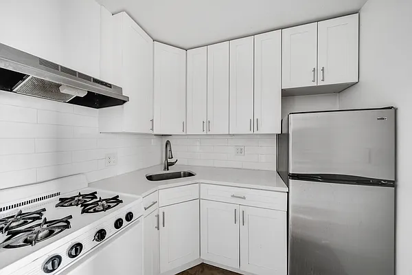 Rented by Vector New York, LLC | media 10