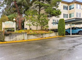 706 136th Pl NE APT C2, Bellevue, WA 98005
