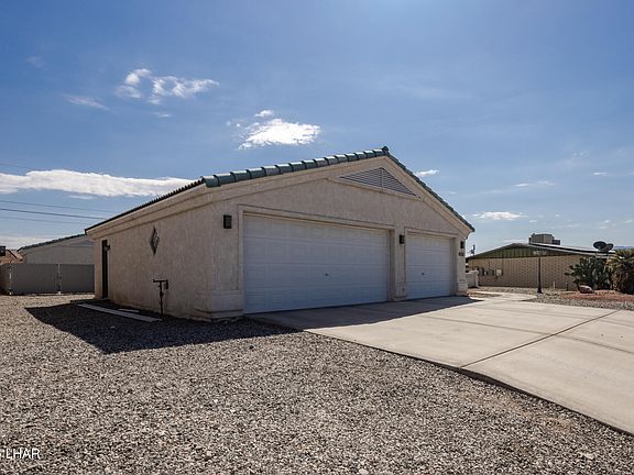 3rd image of 1630 Topaz Dr
