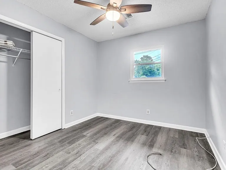 3692 Fairfield Dr — Photo 15