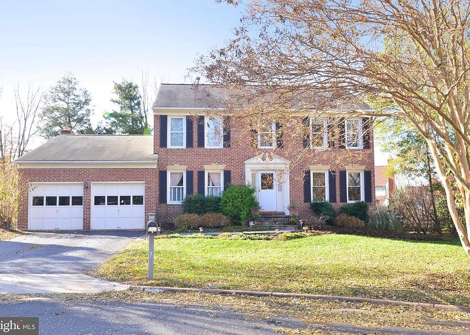 A new home awaits you in Waverly Crossing!