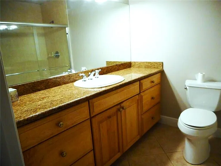 1903 Robalo Dr — Photo 8