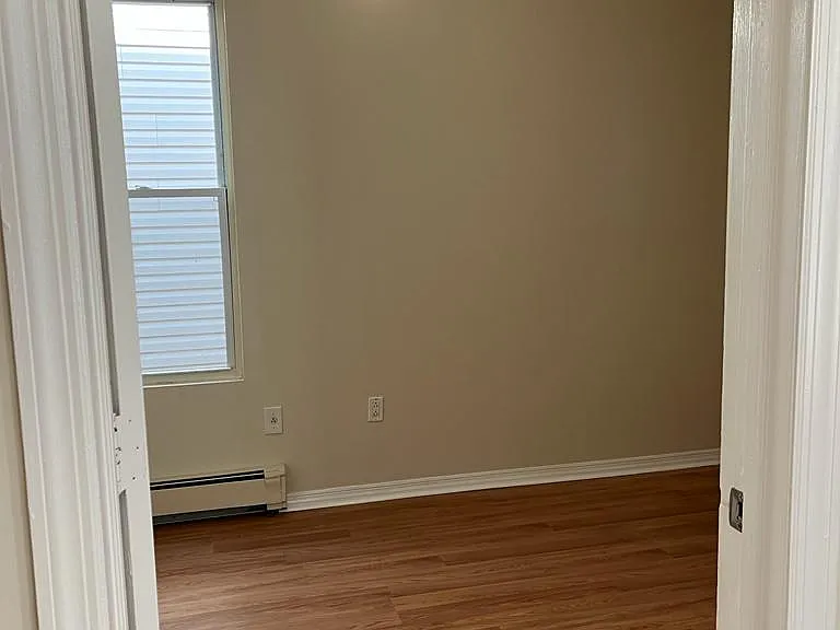47 Delavan Ave #2 — Photo 11
