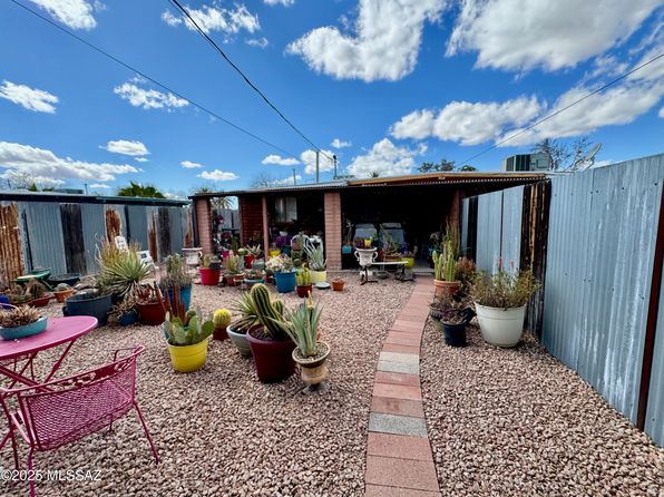 tucson-arizona-448592735 picture