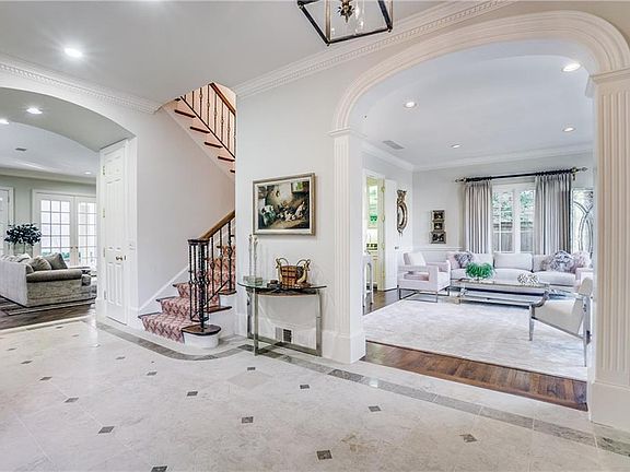 4th image of 4720 Saint Johns Dr