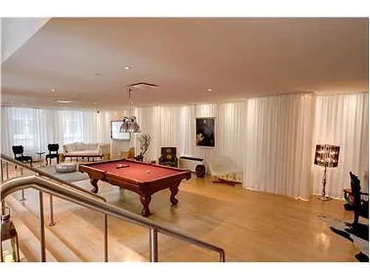 Rented by Douglas Elliman | media 24