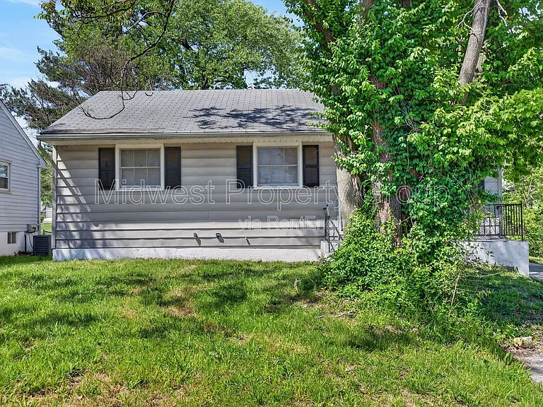 409 Shepley Dr — Photo 25