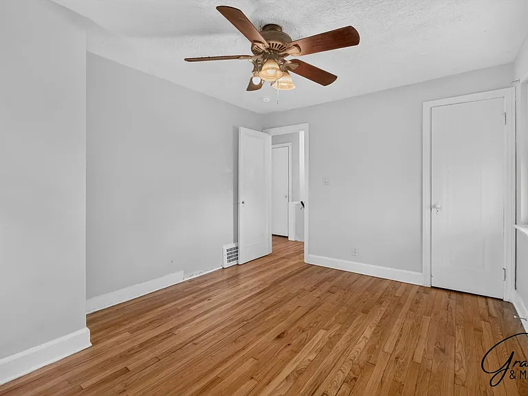 5911 Somerset Ave — Photo 19