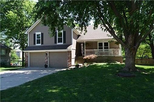 1st image of 1319 NE Quail Walk Dr
