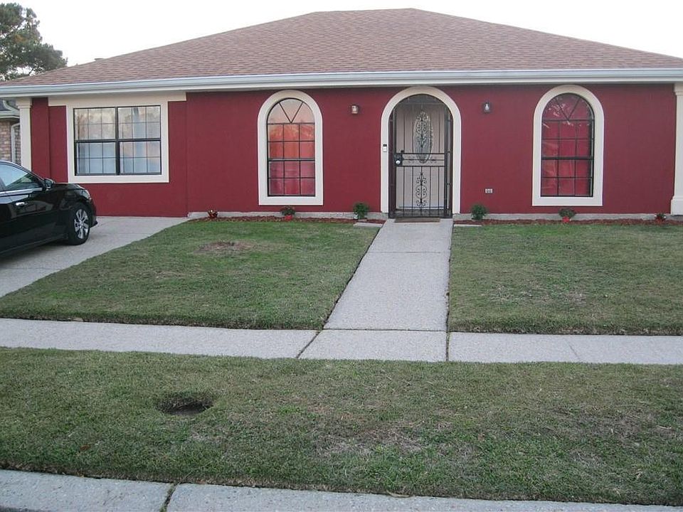 1st image of 7800 Briarwood Dr