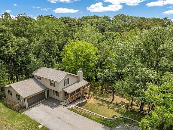 3rd image of 5880 Birch Hollow Dr