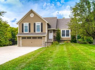 18479 S 153rd St, Basehor, KS 66007