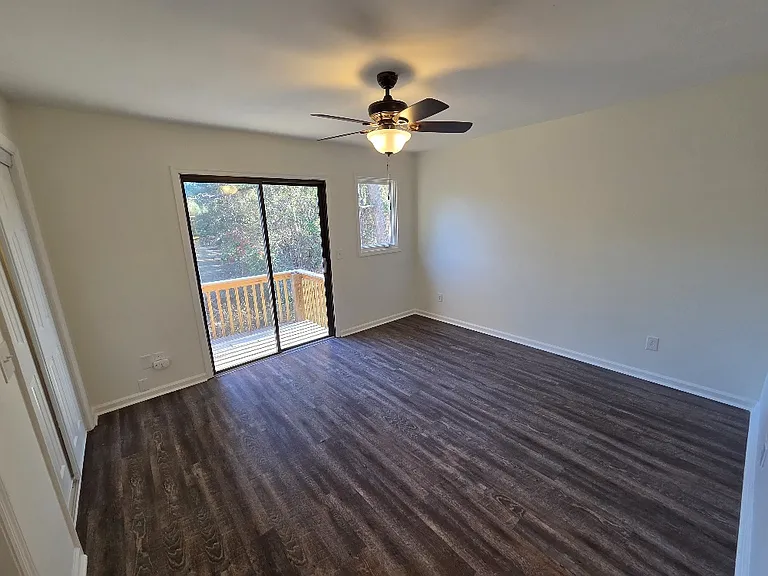 4 Woodrum Pl — Photo 15