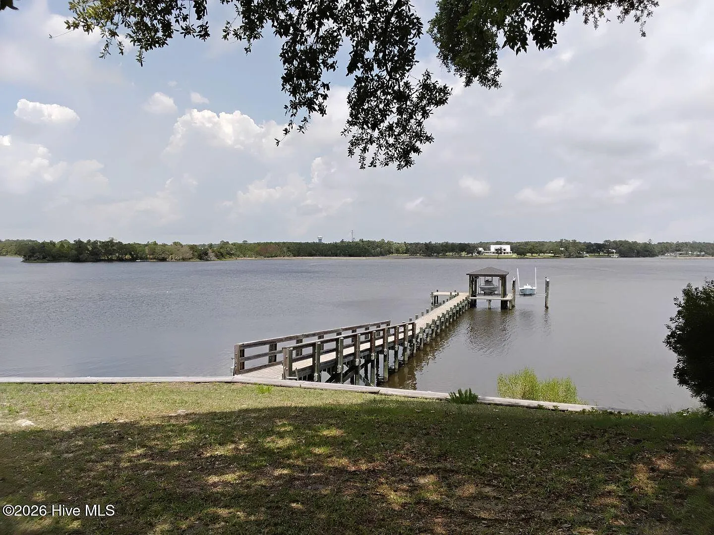 4 bed, 2.0 bath, $2,950 — Photo 3