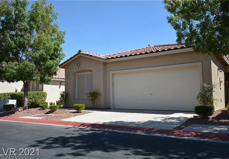 3404 Wexford Ln #101 — Photo 1