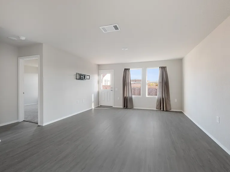 7214 Lavaca Blf — Photo 10