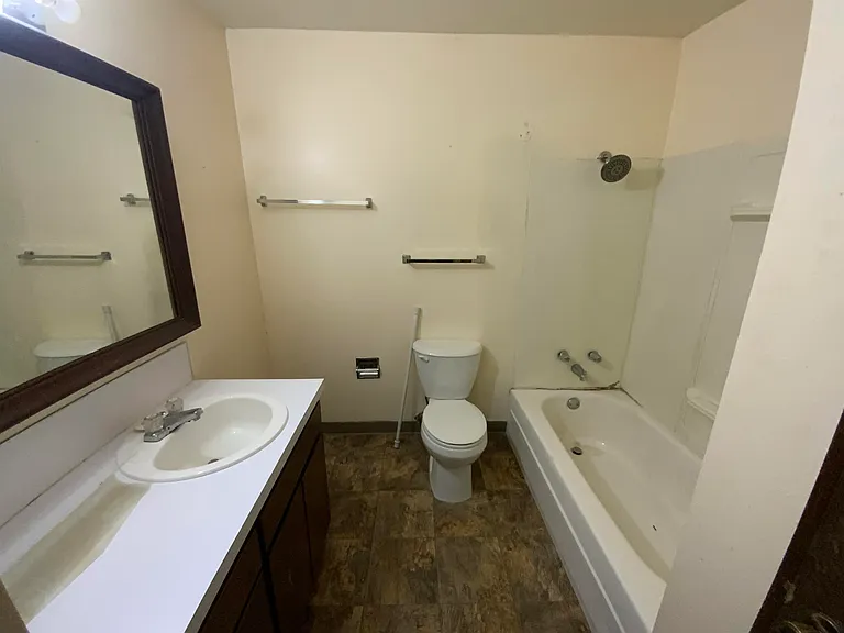 103 Florence St #4 — Photo 6