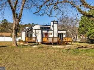137 Laurel Dr, Barnesville, GA 30204