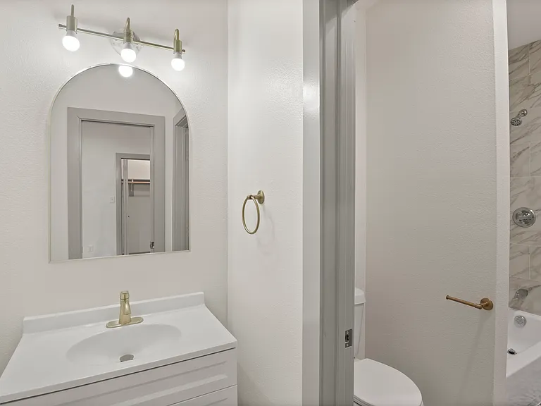 1127 Hillcrest St #ADU — Photo 10