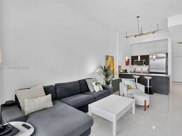 500 Brickell Ave #1100 — Photo 4