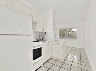 426 Santander Ave, Miami, FL 33134