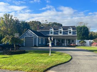 332 Great River Rd, Great River, NY 11739