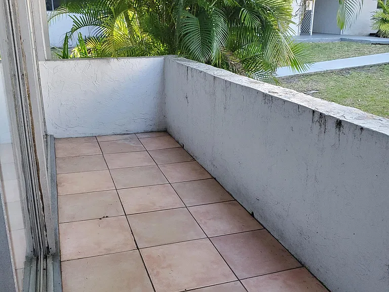 9231 SW 87th Ave #C1 — Photo 16