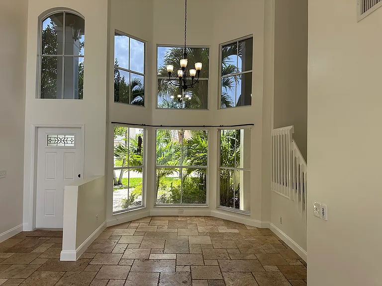 5220 NW 53rd Ave — Photo 15