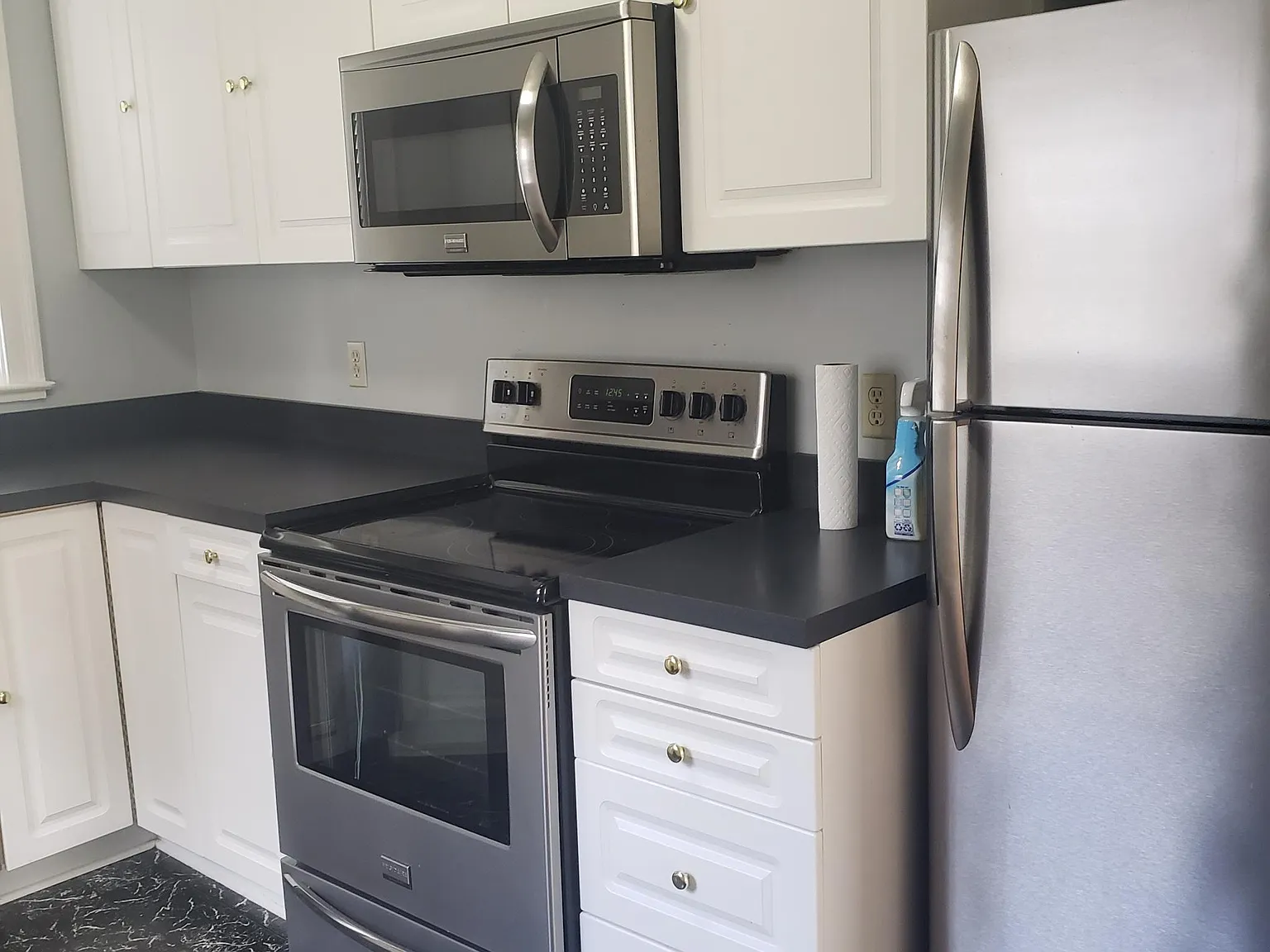 3347 Dayton Ave — Photo 3