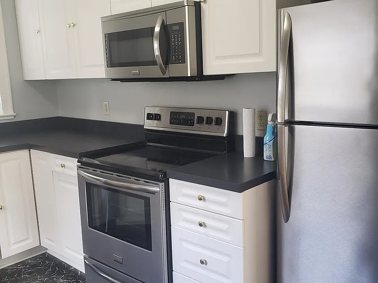 3347 Dayton Ave — Photo 3