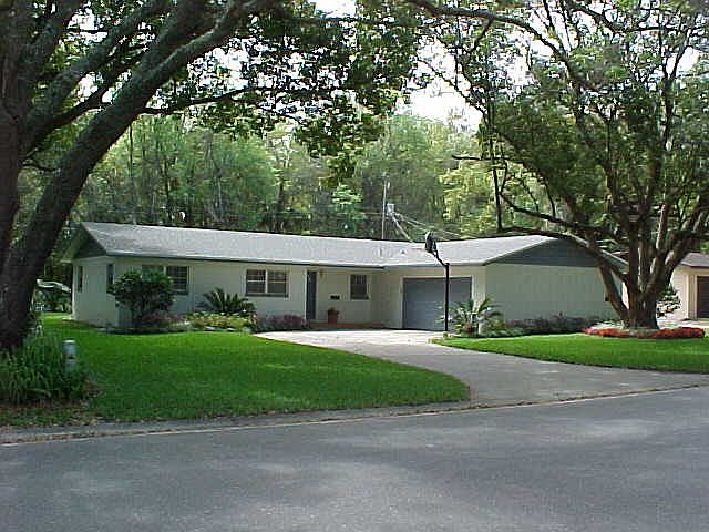 1st image of 1009 Grove Manor Dr