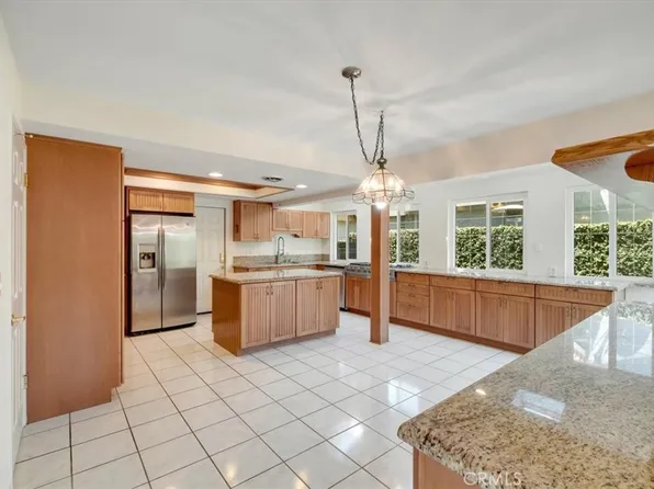 20912 Skimmer Ln, Huntington Beach, CA 92646