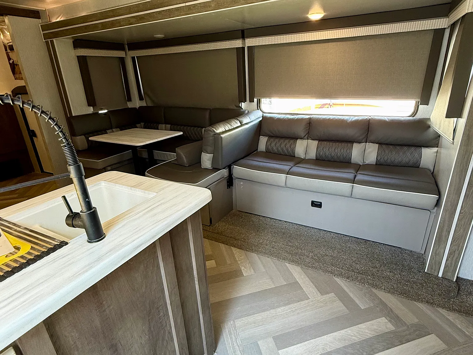 2 bed, $1,000 — Photo 3