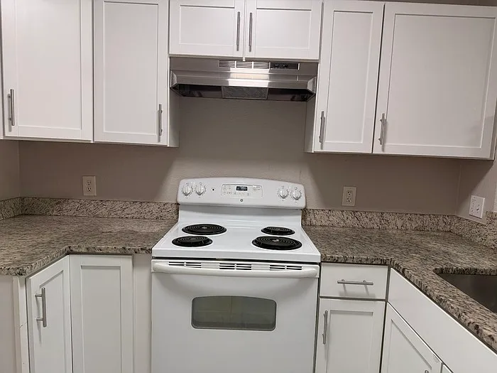 4934 Kildare Ave — Photo 18