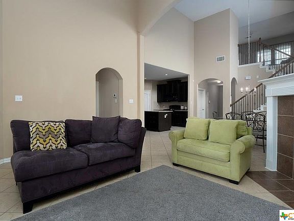 3rd image of 20200 Wearyall Hill Ln