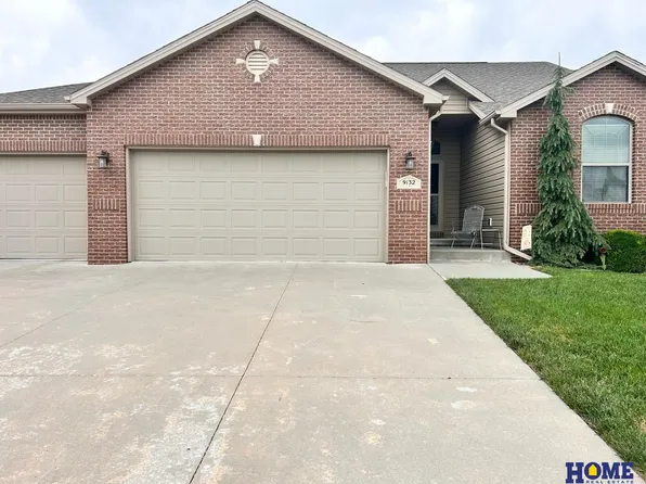9132 S 78th St, Lincoln, NE 68516