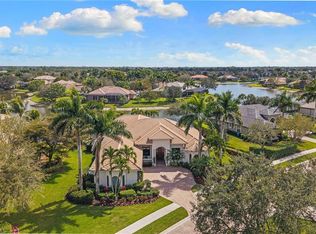 7506 Hogan Ct, Naples, FL 34113