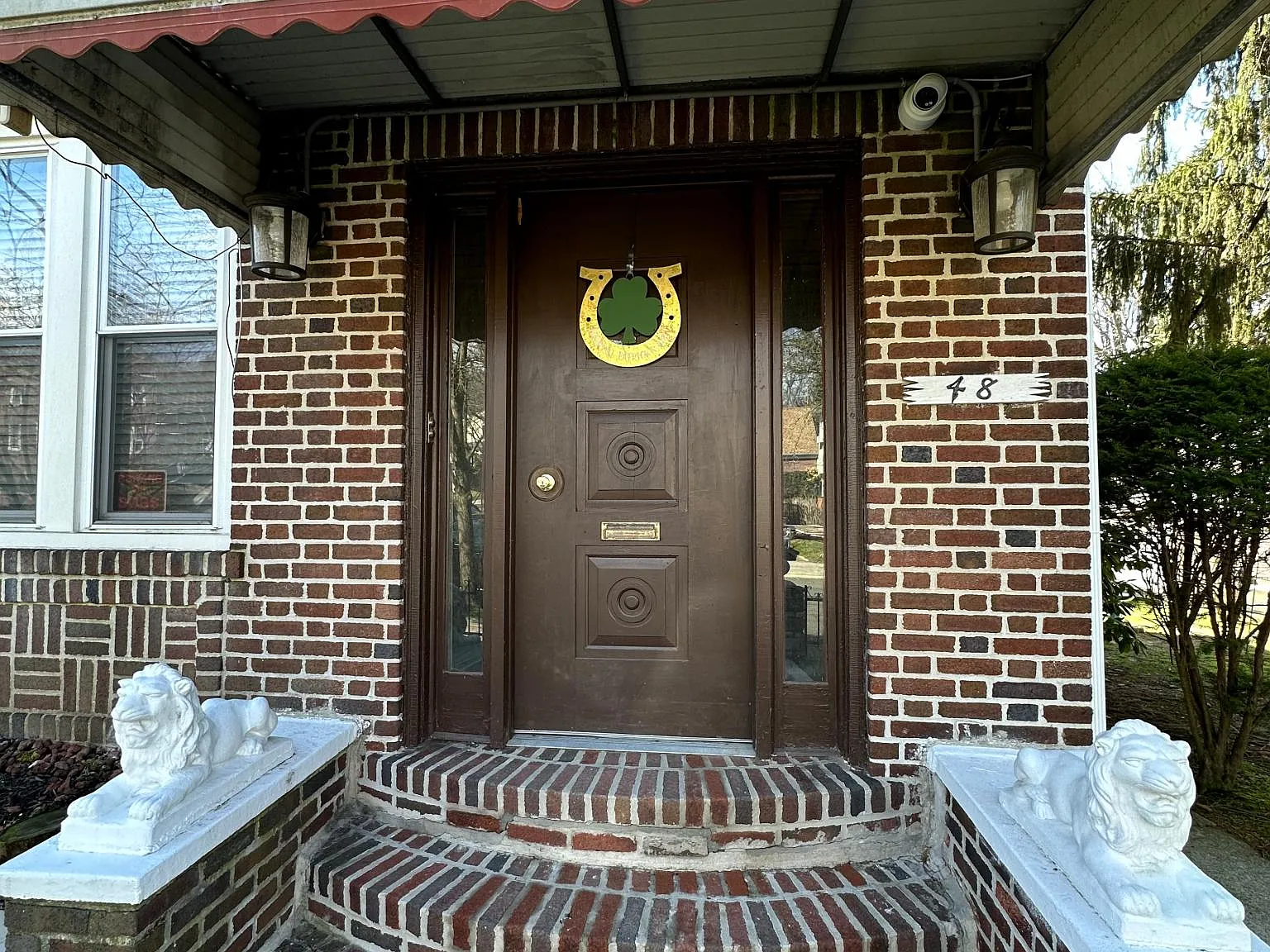 48 Grand Ave — Photo 3