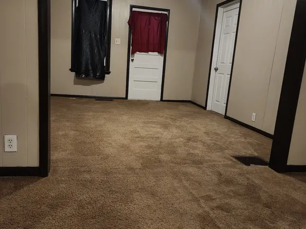 925 E 6th St #1, Ashtabula, OH 44004