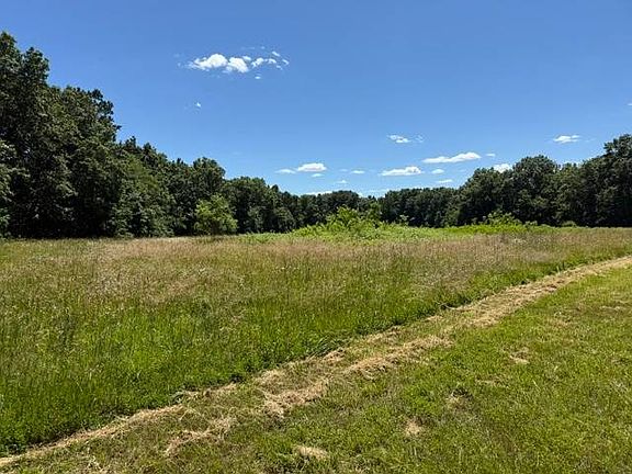 2nd image of 642 Audrain Rd