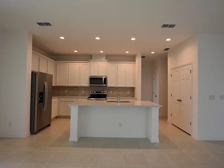 6949 Sunkist Way — Photo 2