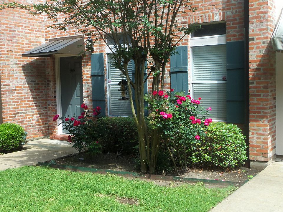 1st image of 945 Bayou Trace Dr