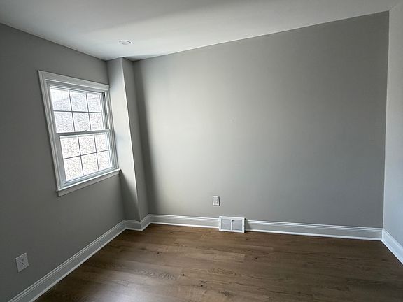 4th image of 4428 Solly Ave #2