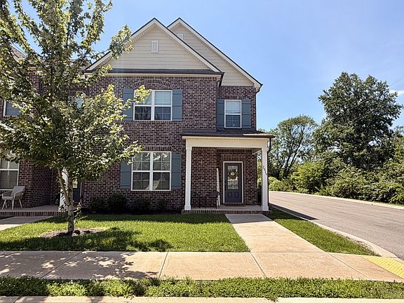 5th image of 2919 Suzanne Landon Dr