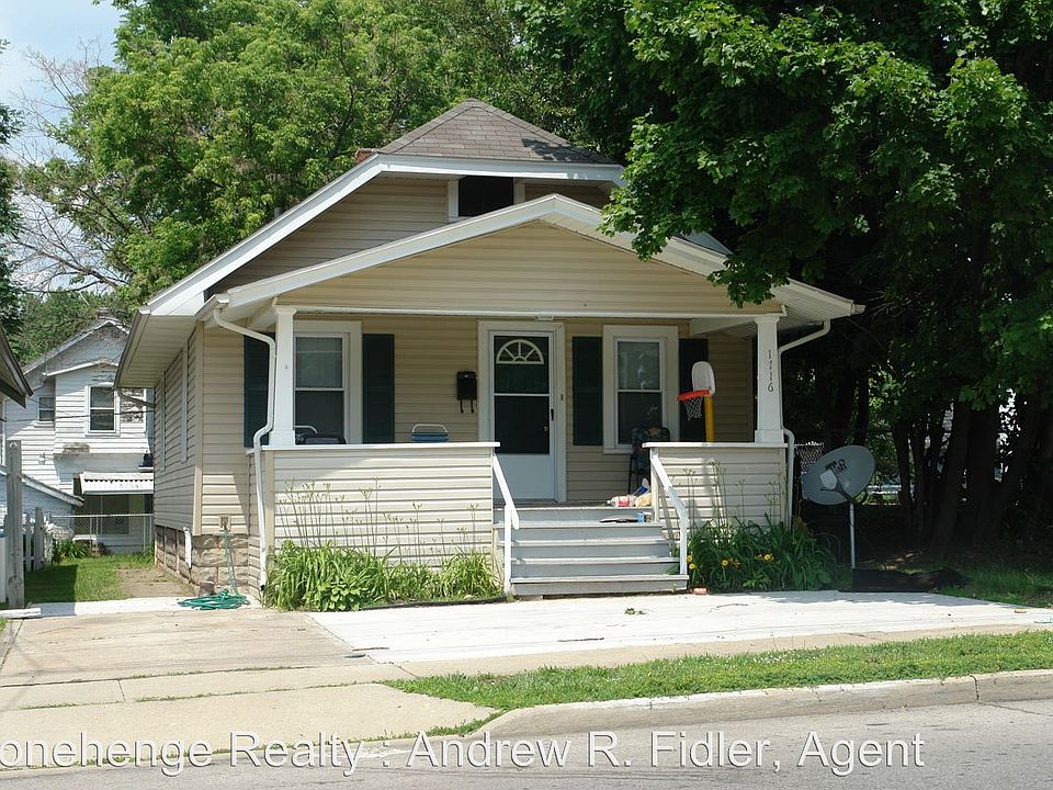 1st image of 1716 Berdan Ave