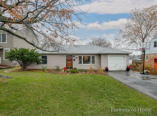 1113 Sunset Rd, Wheaton, IL 60189